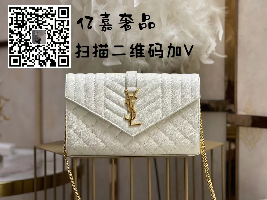 小紅書明星同款名牌奢侈品包包、衣服、鞋子、飾品手表皮帶LV香奈兒高品質復刻貨源(圖4)