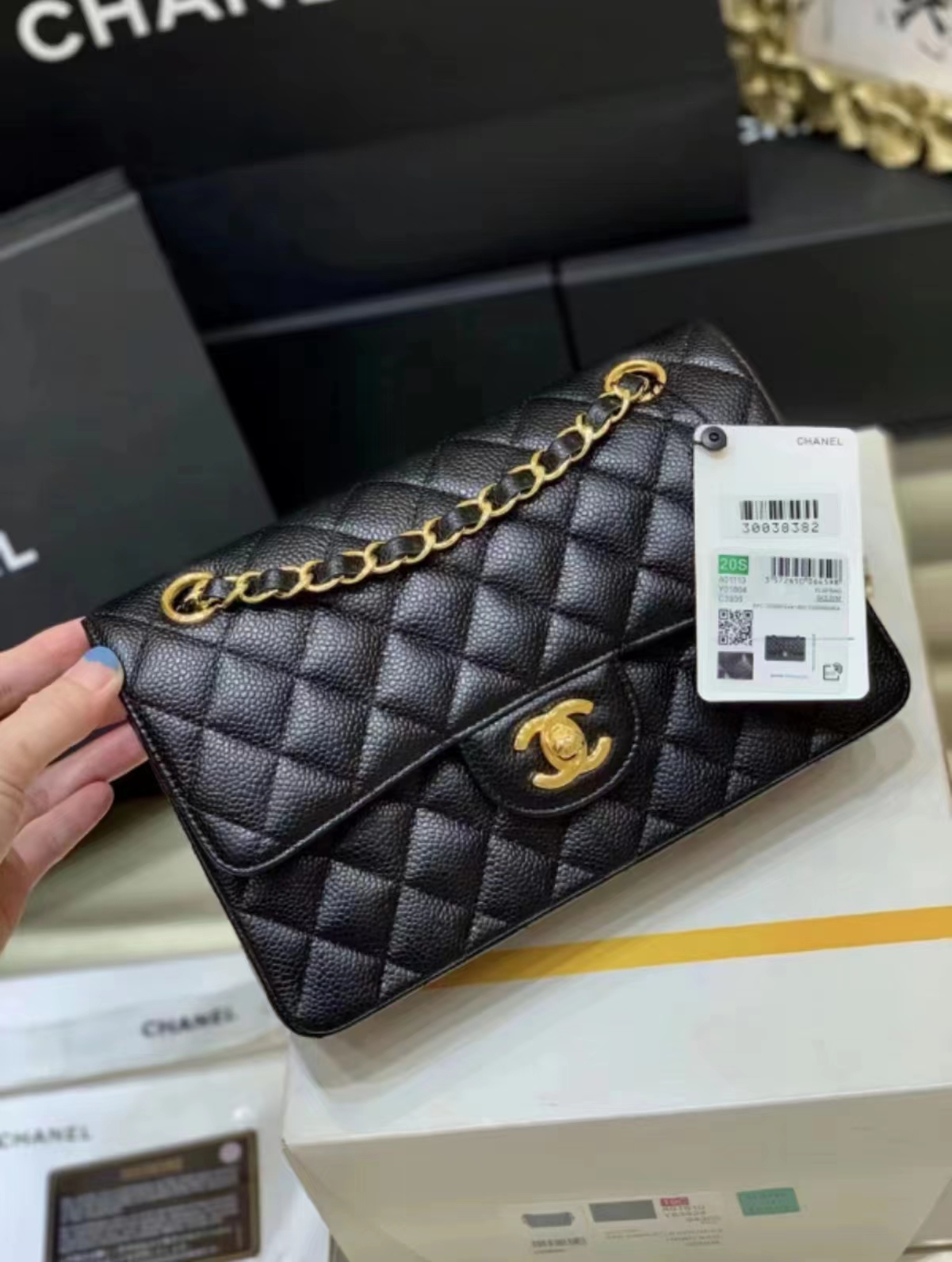 購(gòu)買高仿包包的途徑都有哪些？(圖3)